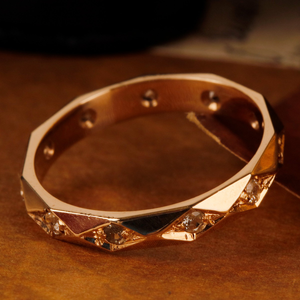 Pre-Owned Vintage 1962 9ct Gold Faceted Spinel Band Ring