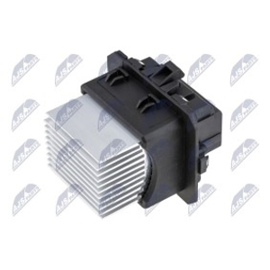 Blower motor regulator
