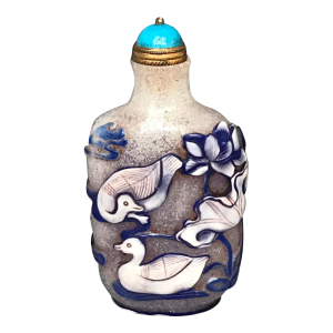 Frosted Glass Snuff Bottle With Blue Overlay Design of Fish Ad Ducks
