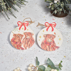 HIGHLAND COW WITH TARTAN SCARF CERAMIC BAUBLE SHAPED HANGER