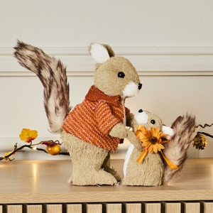 Autumn Decoration Mother & Baby Squirrel