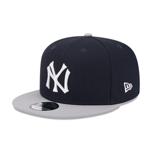 New York Yankees MLB Evergreen Navy 9FIFTY Snapback Adjustable Cap