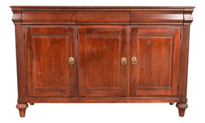 Ethan Allen British Colonial Carved Maple Sideboard Credenza or Bar Cabinet